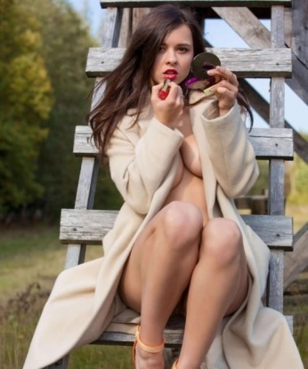 💋🌹 Я красивая, искусная и опытная индивидуалка, готовая превратить любую встречу в незабываемое приключение. 🌟💫💖 У меня есть все, что нужно, чтобы сделать тебя счастливым: шикарное тело, мягкая кожа, привлекательные глаза и неподдельное умение доставлять удовольствие. 🌸💦💕 Я знаю, как сделать твои фантазии реальностью, и буду рада исполнить все твои желания. В моих услугах нет ограничений, я готова на эксперименты и откровенные игры. 🌶🔥❤️
Все мои фото 100% мои, я не прибегаю к обману. Довольные клиенты - мое главное достояние. 😉📸 У меня великолепный комфортабельный апартамент так что можем созвониться и встретиться в Москве. 🏙️🌃🌉 Не откладывай на потом свое наслаждение, дай себе шанс испытать настоящий эстетический и физический праздник. 🎉💞 Жду звонка! Даша